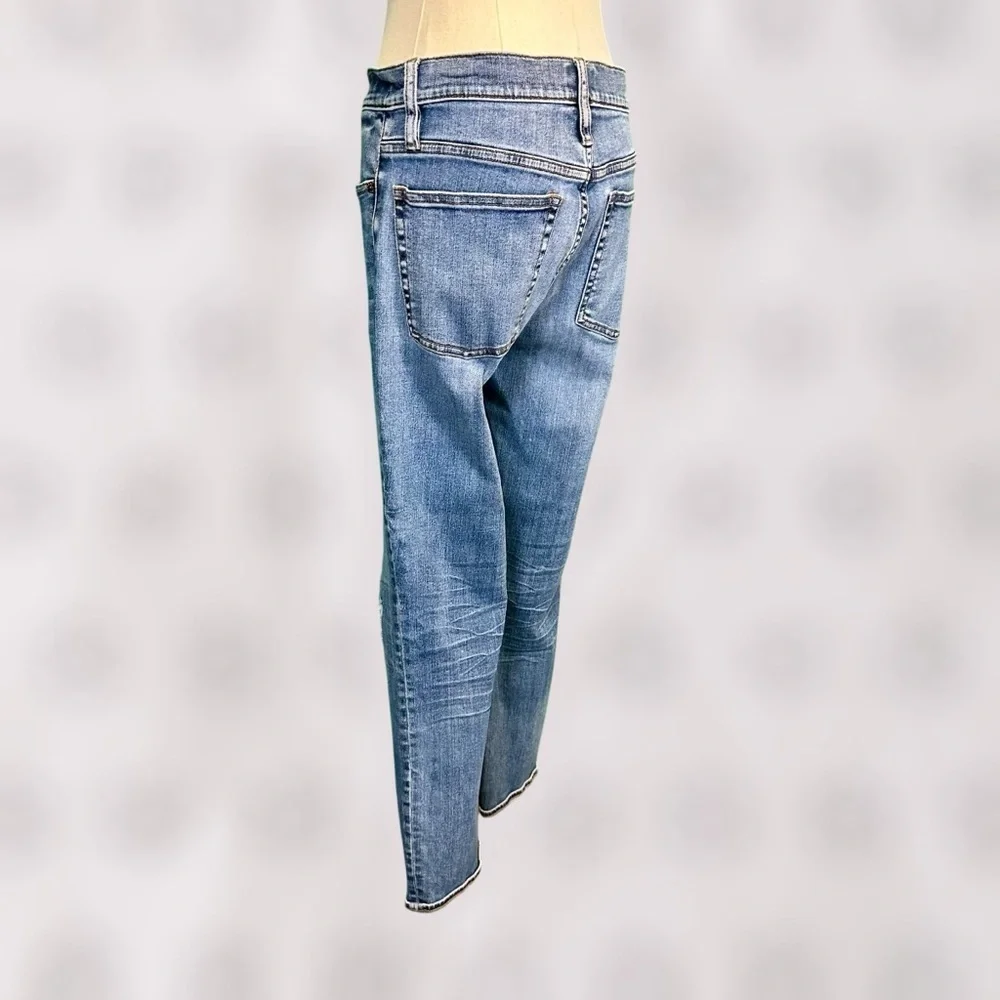 J. Crew ‘Vintage Straight Jeans’ in “Coastline” Wash Size 28